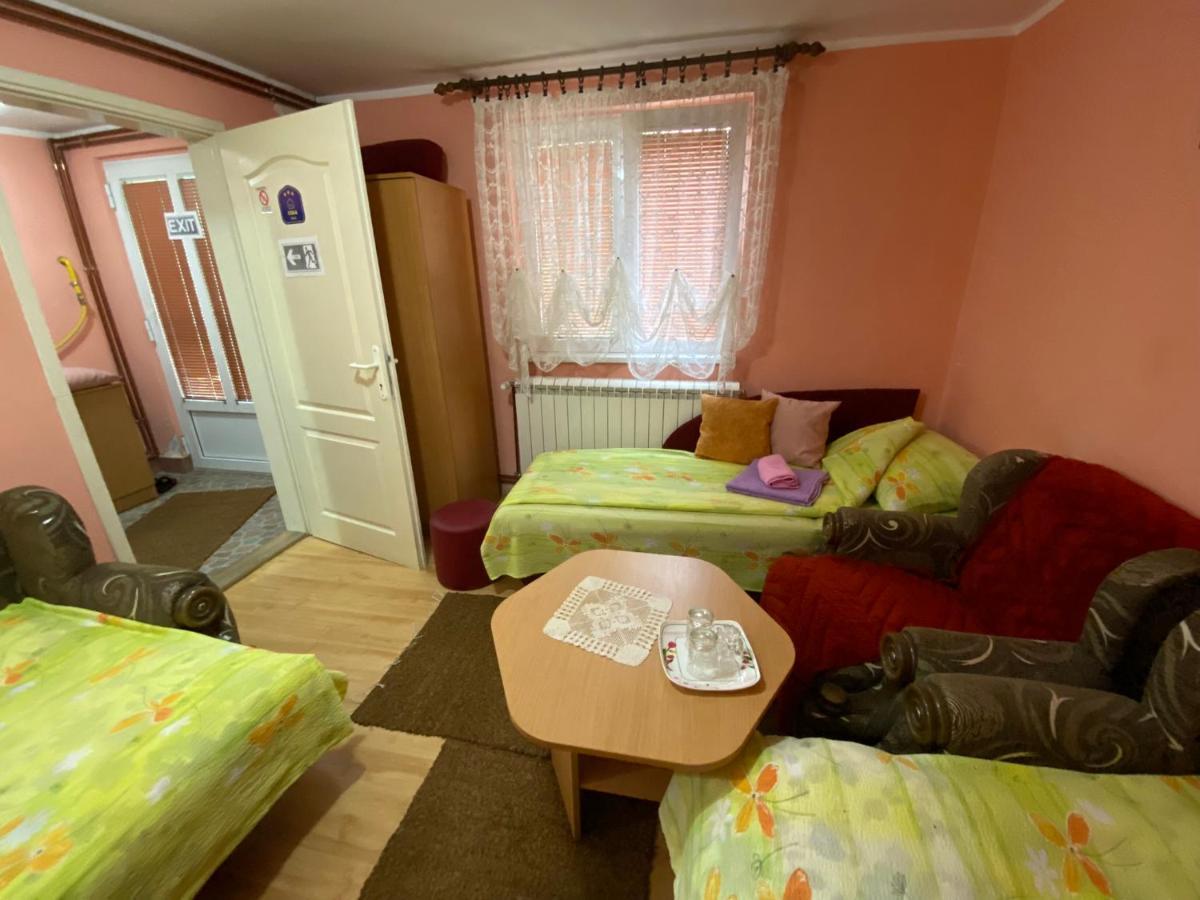 Bed and Breakfast Sud ,,Antal I Olga,, Skorenovac Экстерьер фото